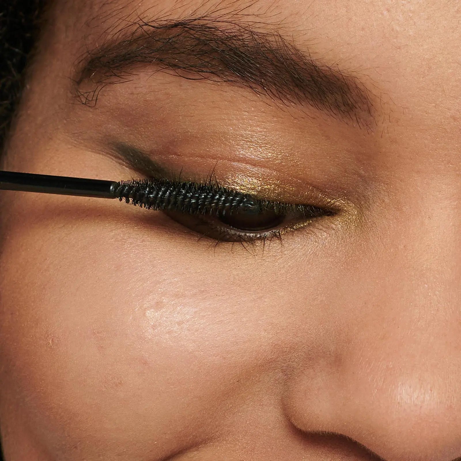 Experience Effortless Elegance with Clinique Lash Power Mascara - Long-Wearing & Lengthening Formula