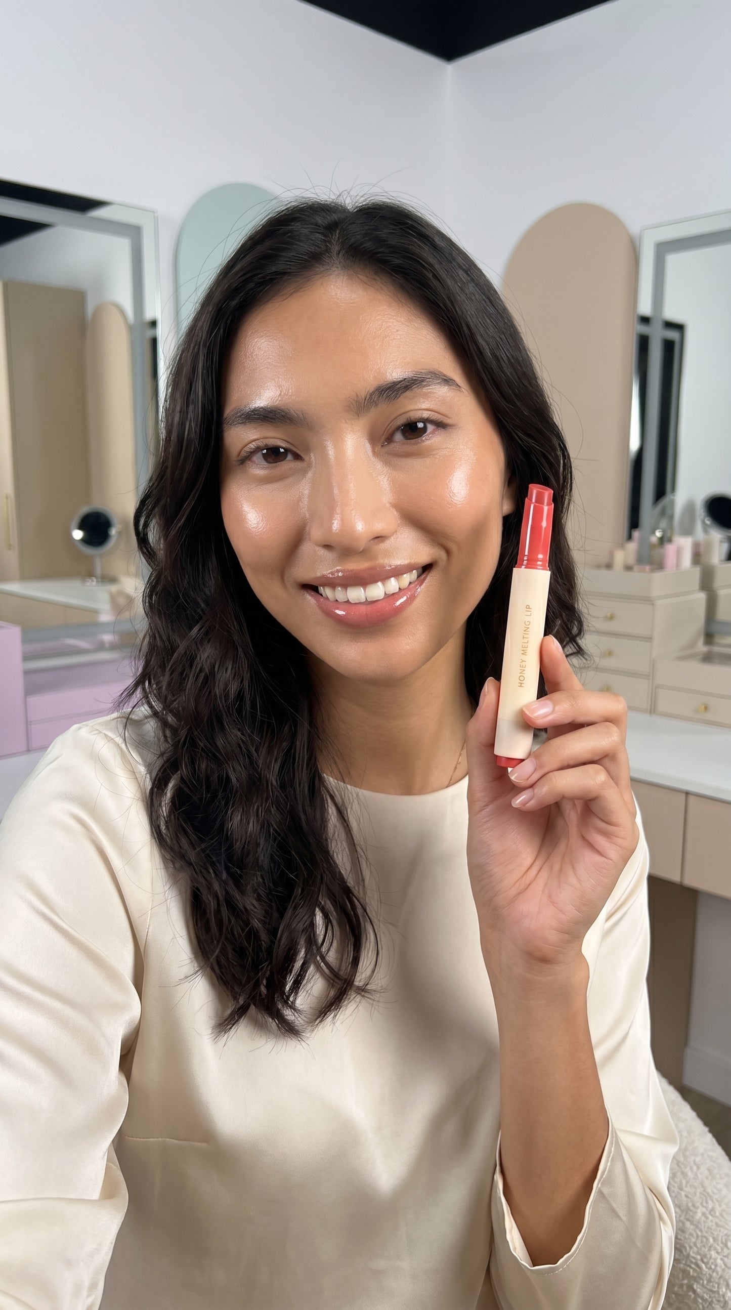 The Kinara Luminous Melting Lip: Nature Republic Honey Edition
