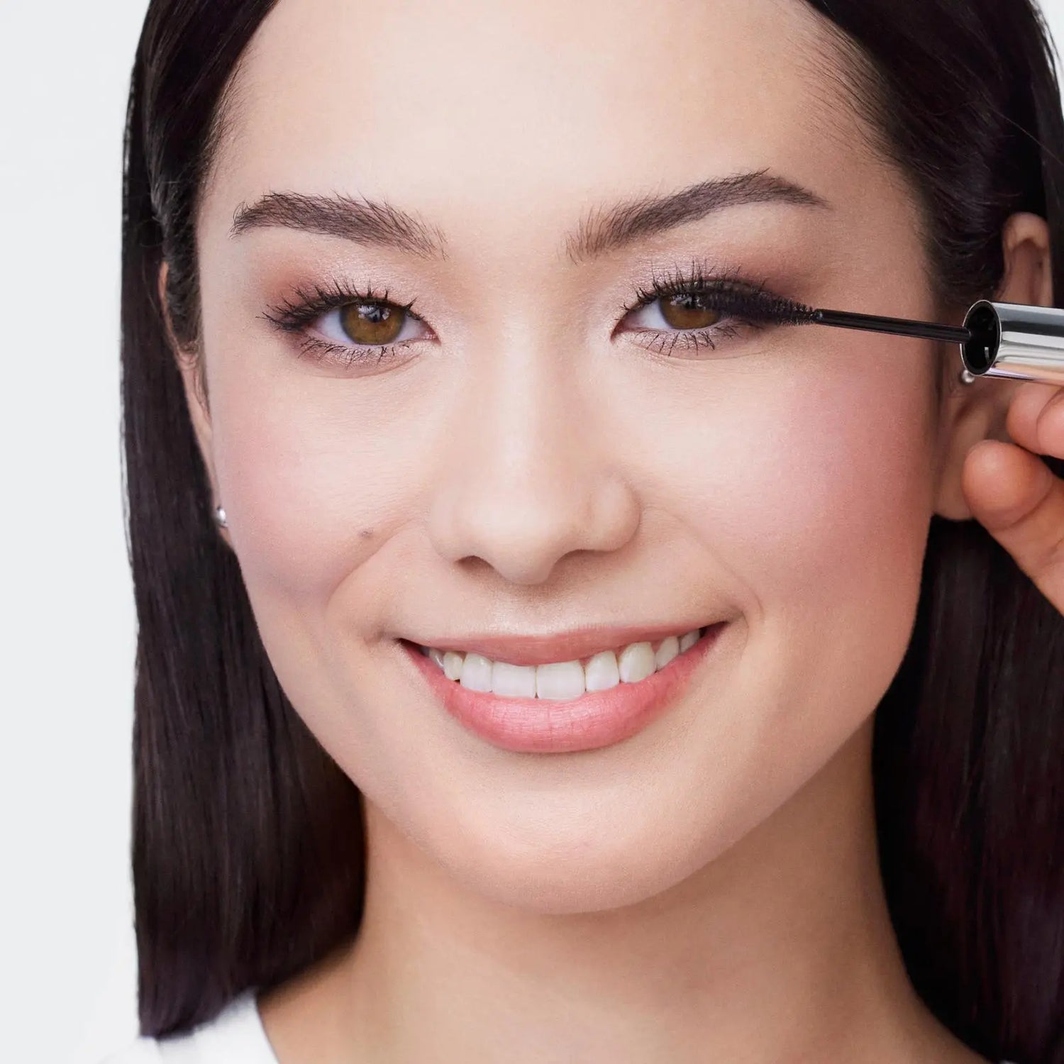 Experience Effortless Elegance with Clinique Lash Power Mascara - Long-Wearing & Lengthening Formula